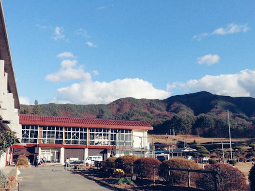 伊那市の小中学校での学びをインフラエンジニアとして支えてください