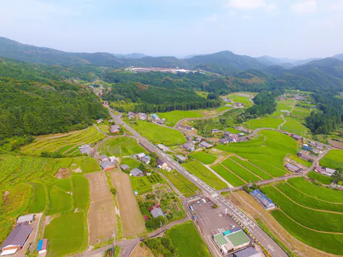 のどかな山間の尾呂志地区ではゆったりとした“THE田舎暮らし”が楽しめる