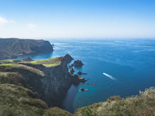 離島ならではの自然に囲まれた環境で、のびのび暮らせます