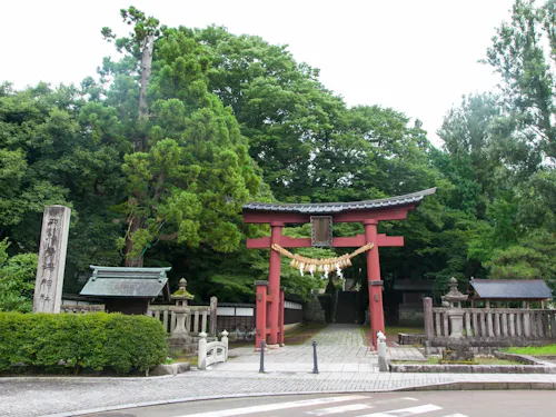 青海神社