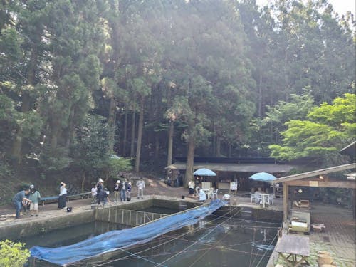 名草イワナパーク