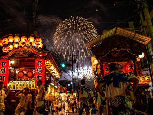 7月末の祇園祭は町が賑わいます。