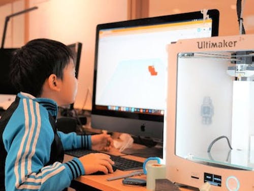 「誰もがテクノロジーを創造的に楽しむ国にする」を目指して!