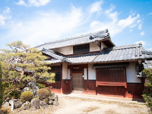 会場：古民家つぐみ