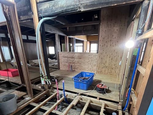 DIYで改修を進めている古民家の様子