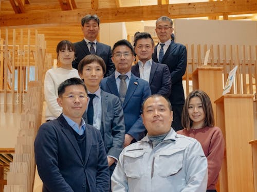 百森でんきの仲間達@村役場