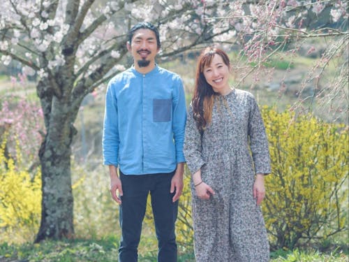 Down to Earthの山中麻葉さんと武さん