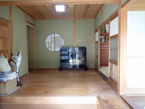 玄関は広くゆとりがある。