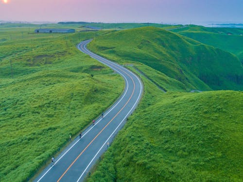広大な草原(写真は夏)
