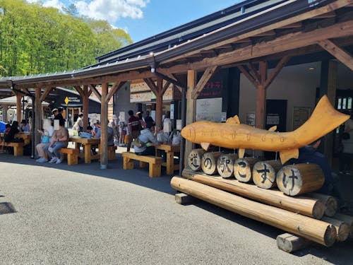 道の駅こすげヤマメのオブジェ