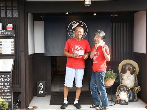 お店の前で記念撮影