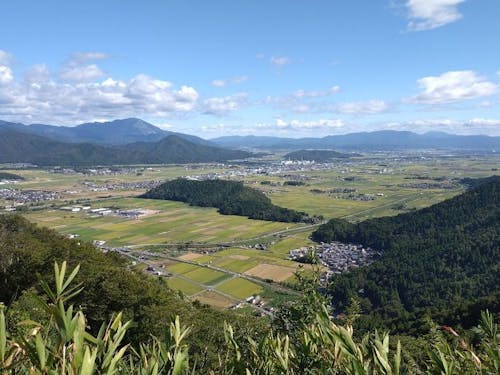 賤ヶ岳から望む長浜の景色