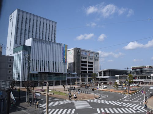 藤枝駅周辺は中心地として栄えています