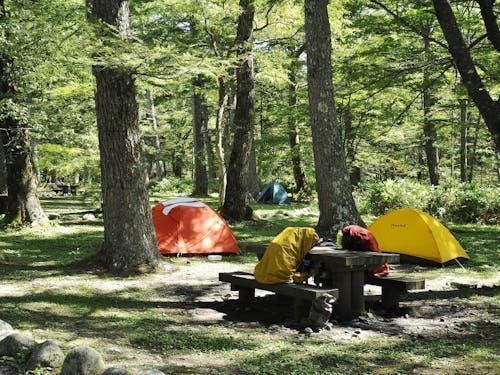 足を伸ばして上高地でキャンプも、休日の過ごし方のひとつ