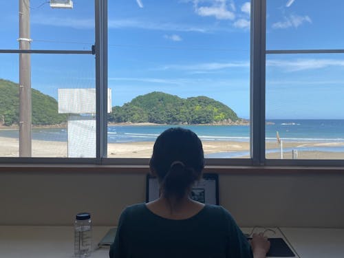 まずはネットで情報収集