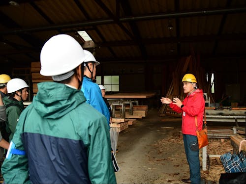 工場見学の様子