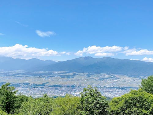 萱野高原から見る箕輪町の景色