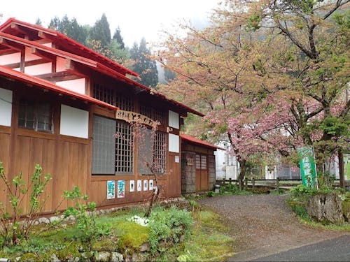 水車小屋とろかわ