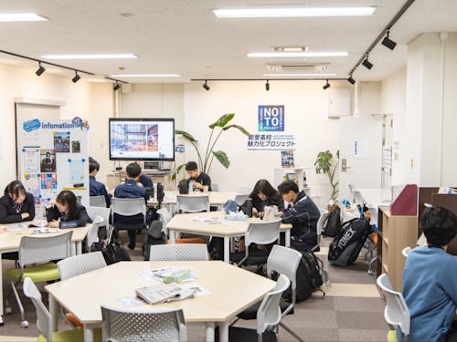 まちなか鳳雛塾「ラーニングコモンズ」の様子