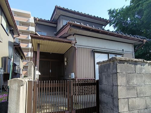 家族で住める広さ、駅近徒歩10分の空き家250万円