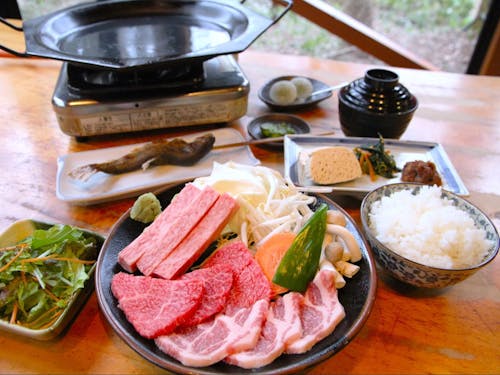 当社レストランで提供中の定食