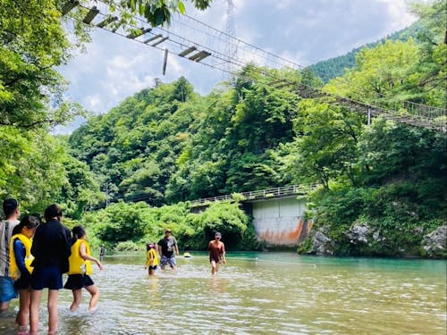 毎年開催、地域内外の親子に人気のヤマナビキャンプ