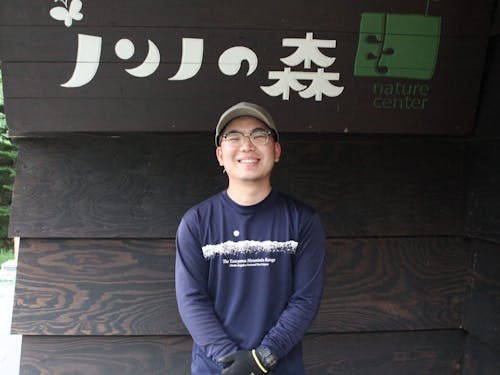 自然体験ガイドで活躍する南隊員