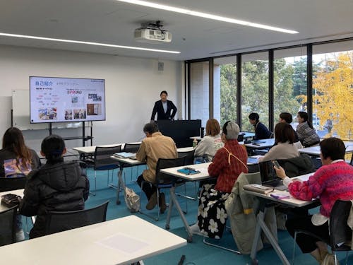 定期的に集まり「編集会議」という名の勉強会を実施しています📝