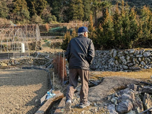 神山町景観計画を作る過程において、地域住民の方と歩いてまちへの理解を深めました