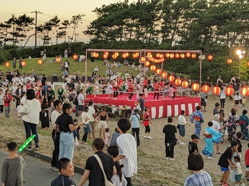 8月に開催される「九十九里町ふるさとまつり」の様子です