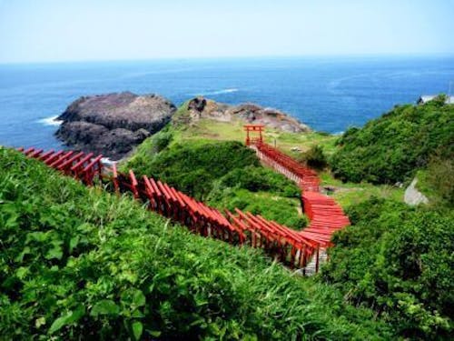 観光客に人気の元乃隅神社