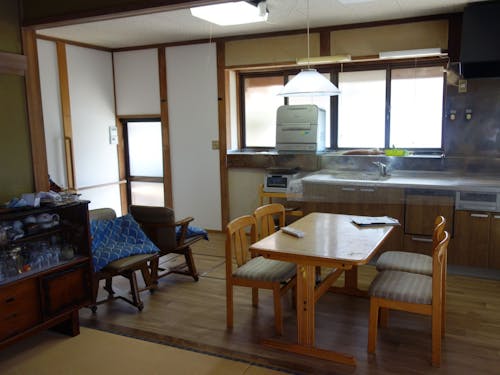 建物内（キッチン）