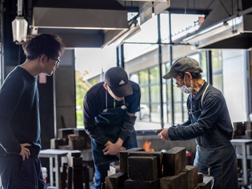 翌日は「鍛治道場」にてものづくり体験も可能！