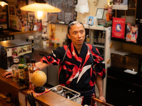 店は一人でやっているのでもし非難を受けるとしても自分だけ、とコロナ中も店を開けた