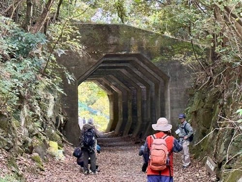美里町の観光の一つ、フットパスと八角トンネル。