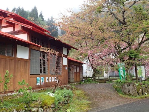 水車小屋とろかわ