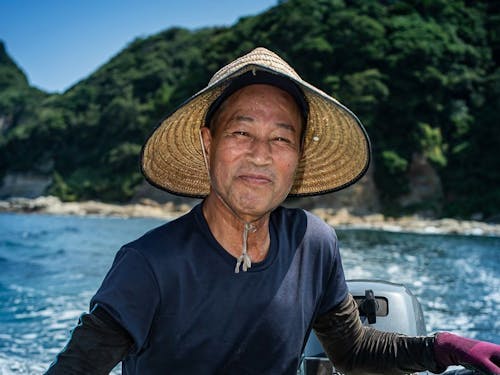 熟練サザエ漁師かねちゃん