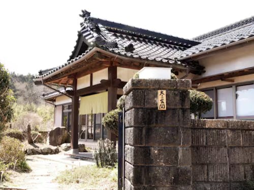 古民家カフェと宿「大きな玄関」