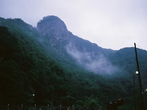 層雲峡がある大雪山国立公園にホテル雲井は根ざしています。
