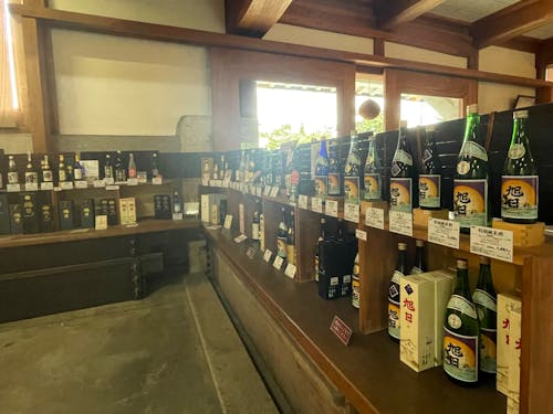 ずらりと並ぶ、こだわりの銘酒