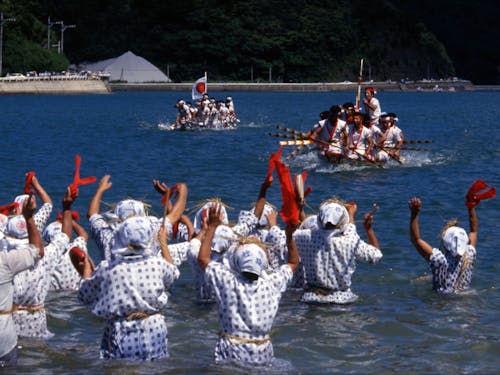 沖縄本島北部地域より沖縄県国頭群大宜味村。写真は塩屋湾のウンガミ。