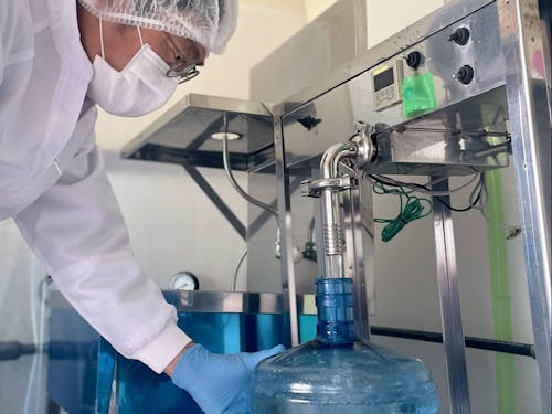 ナチュラルミネラルウォーターの製造過程