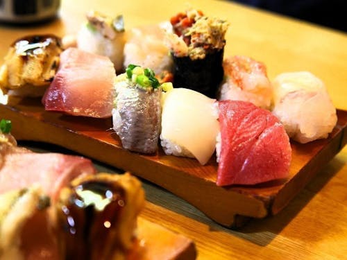 地元民から、オススメの名店を教えてもらったり