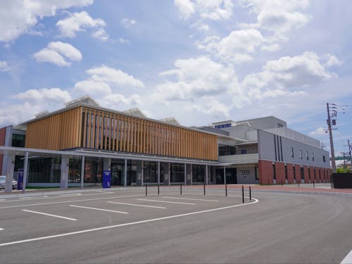 令和5年にオープンした、かるまい文化交流センター(宇漢米館)