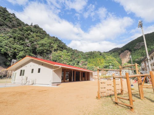 令和5年新築の園舎です。