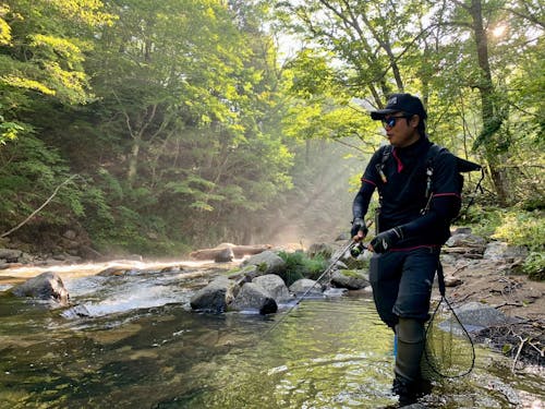 広大な源流域で極上の岩魚を