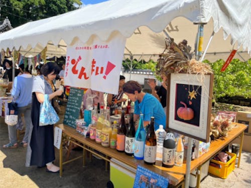 イベントで出店する生利さん
