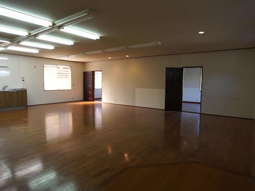 リフォームされた事務所棟