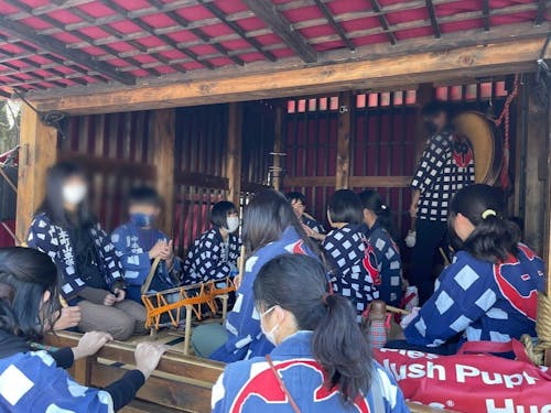 山車のペースを一手に担うお囃子方