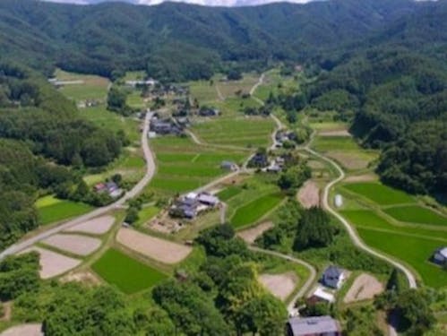 里山に抱かれた、はじめて行くのになつかしい風景_伊那市新山